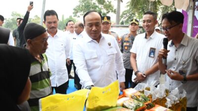 Lewat Gerakan Pasar Murah, Polri dan Bulog Salurkan 6 Ton Beras di Madiun Guna Menekan Laju Inflasi