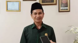 Tokoh Muslim Papua Dr. H. Toni Wanggai Tokoh Muslim Papua Dr. H. Toni Wanggai