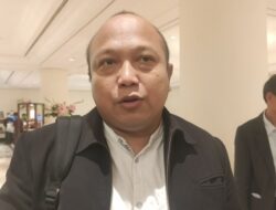 Ekonom Senior Soroti Risiko Redenominasi di Tengah Kurs Rupiah yang Masih Labil