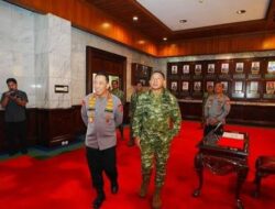 Kapolri Bersama Panglima TNI Perkuat Sinergi, Tegaskan Komitmen Menjaga Kedaulatan Bangsa